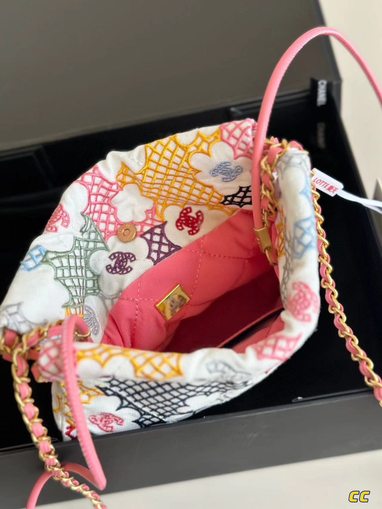 CHANE1 カラフルロゴ ショッピングバッグ【50％割引+送料無料】