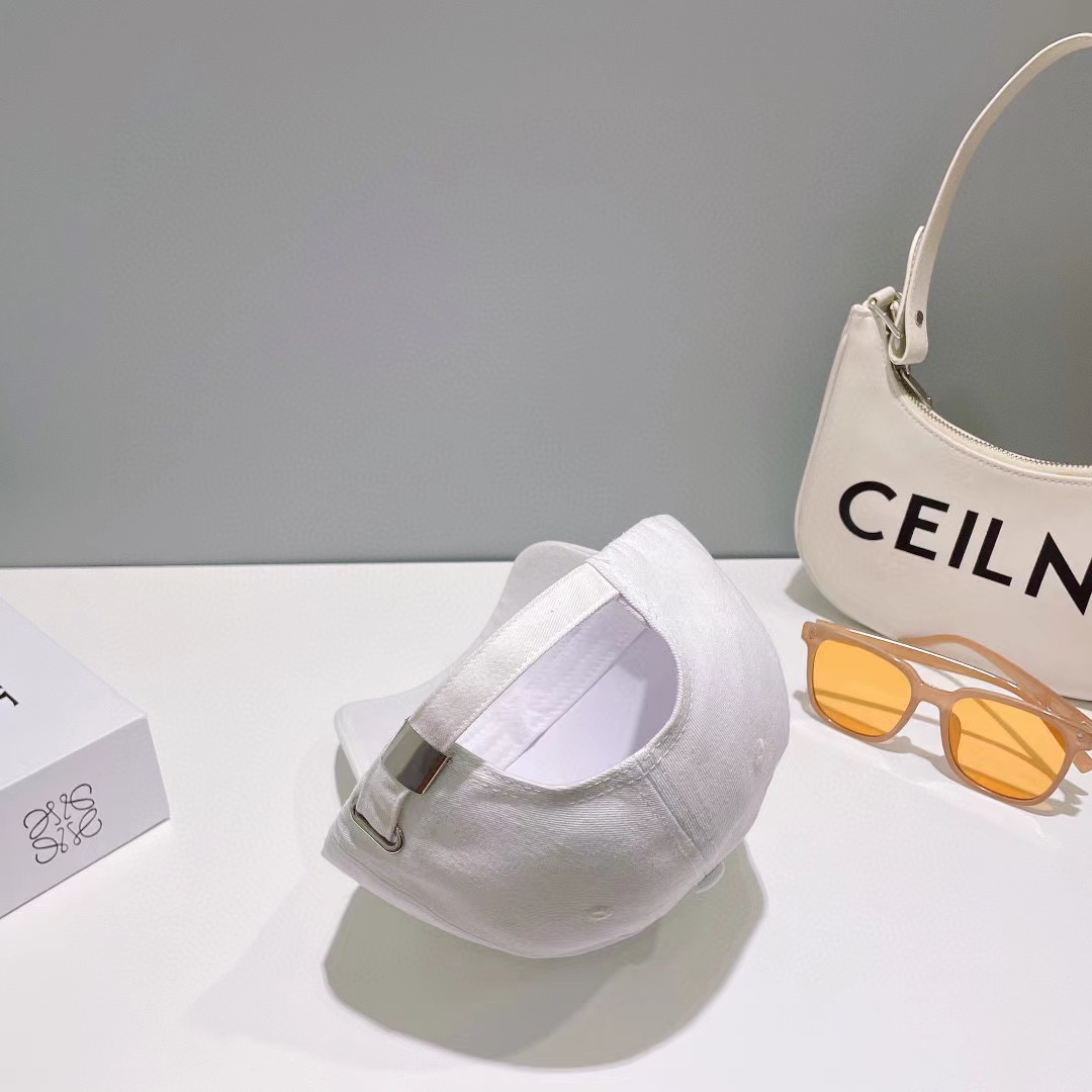 PR4DA トライアングルロゴレターベースボールキャップ【50％割引+送料無料】