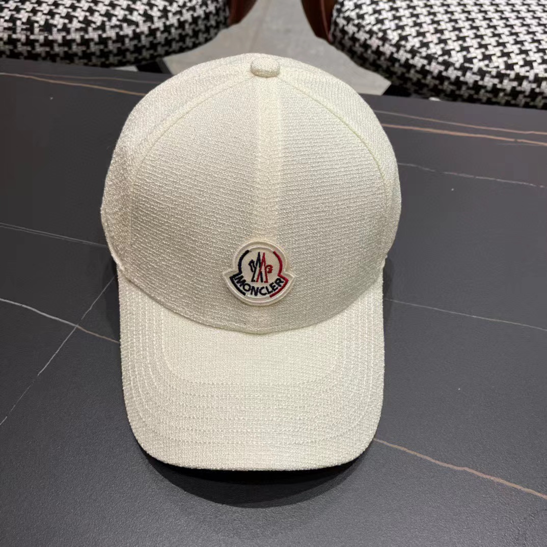 MONCLER シンプルロゴ ベースボールキャップ【50％割引+送料無料】