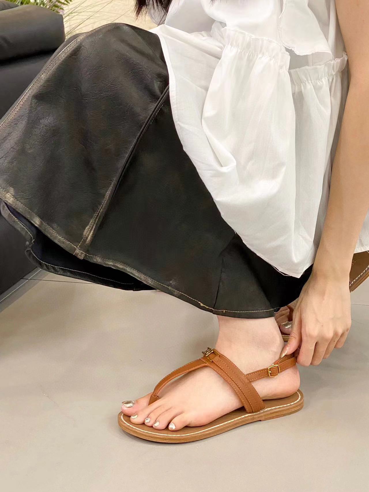 CEL1NE 高品質凱旋門サンダル【50％割引+送料無料】