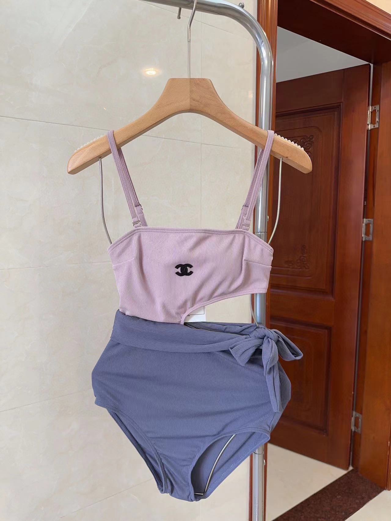 CHANE1 ダブルCロゴ カラーブロック ワンピース水着【50％割引+送料無料】