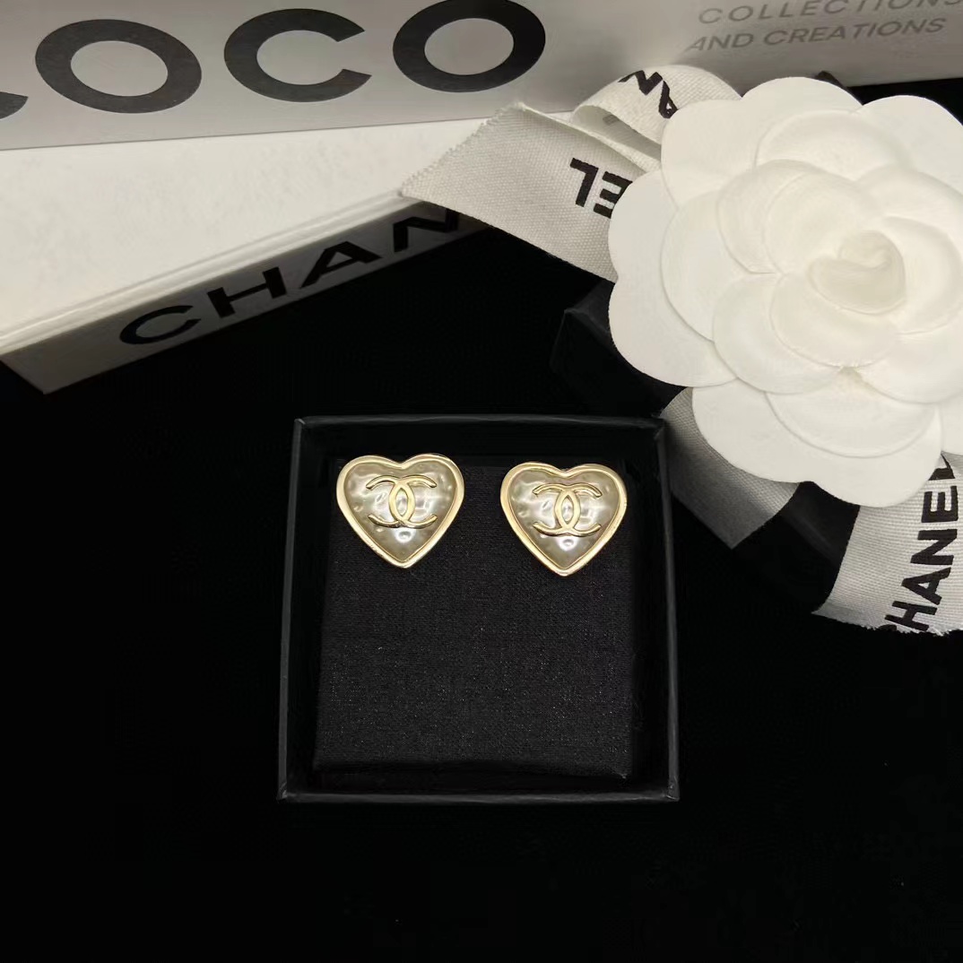 CHANE1 ダブルC ピーチハート ピアス【50％割引+送料無料】