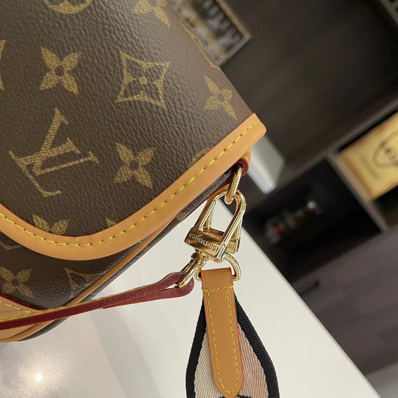 LV DIANE バゲットショルダークロスボディバッグ【50％割引+送料無料】