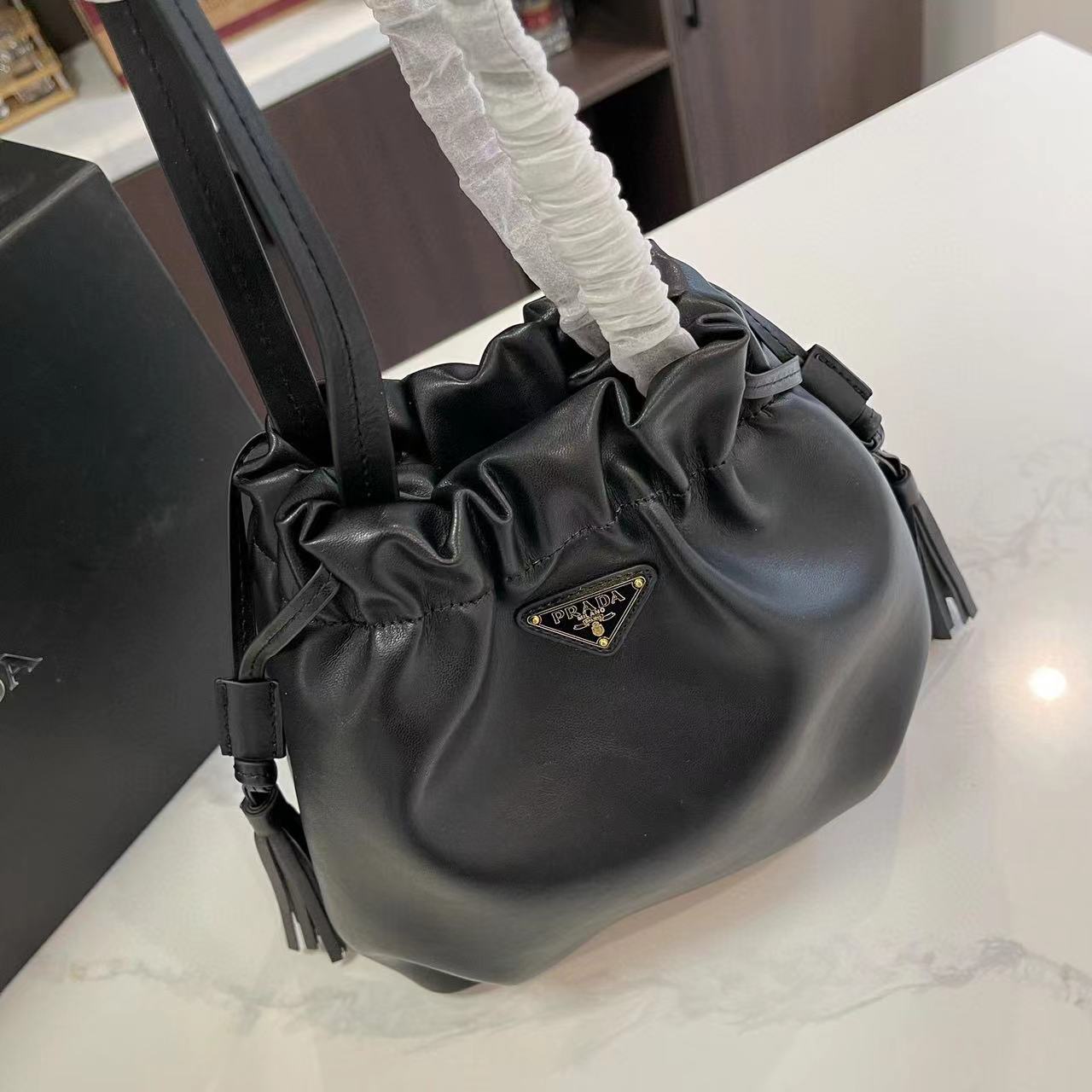 PR4DA バケットアンダーアームバッグ【50％割引+送料無料】