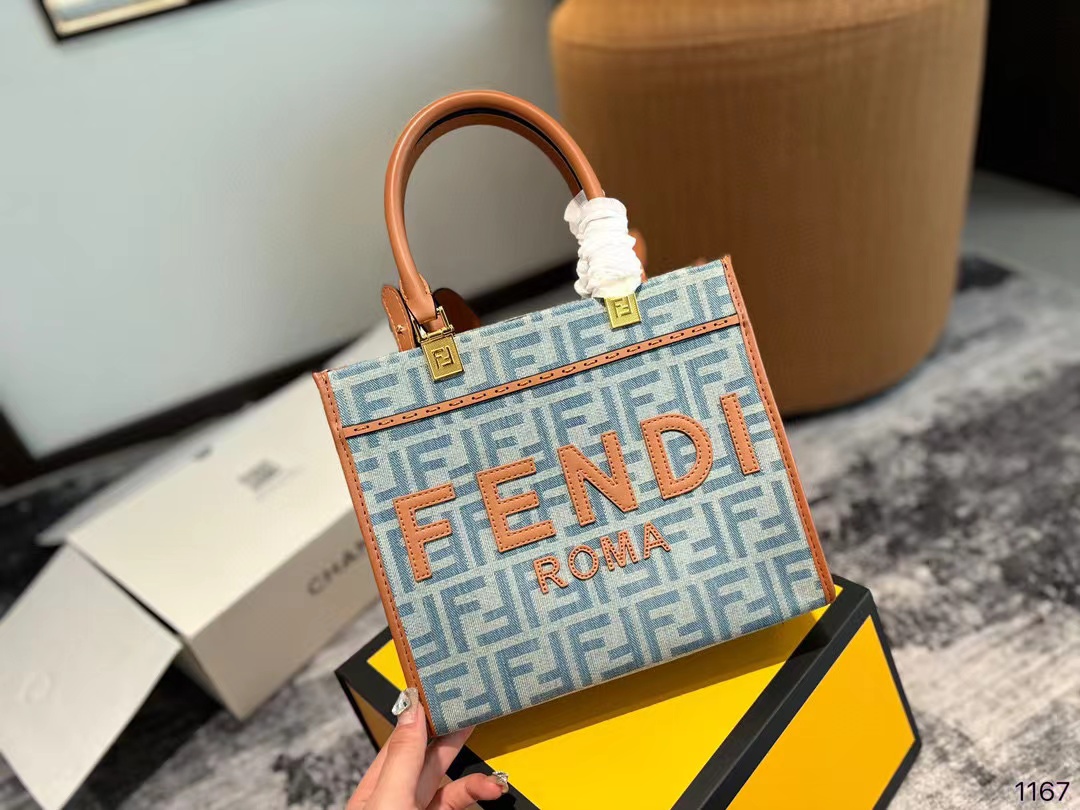 FEND1 TOTE FFハンドバッグ【50％割引+送料無料】