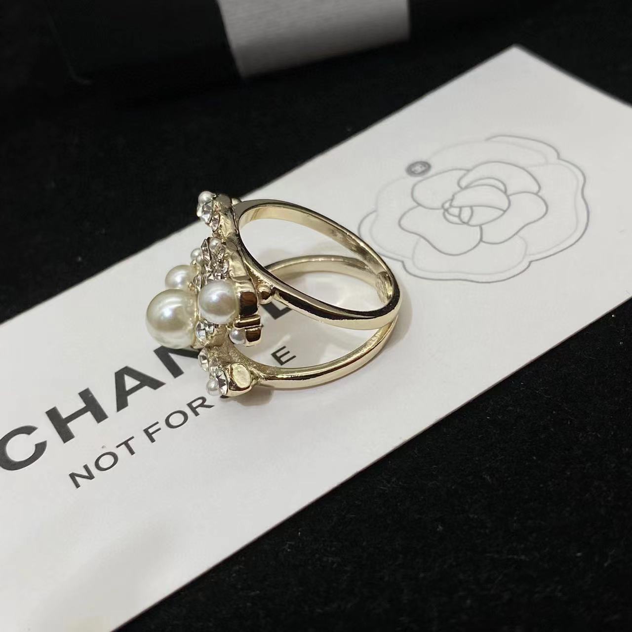 CHANE1 ダブルCパールリング【50％割引+送料無料】