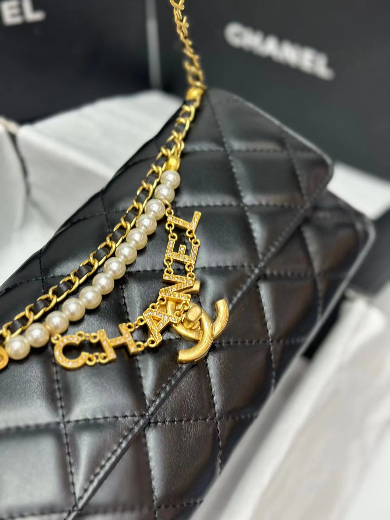 CHANE1 ダブルC パールチェーンバッグ【50％割引+送料無料】