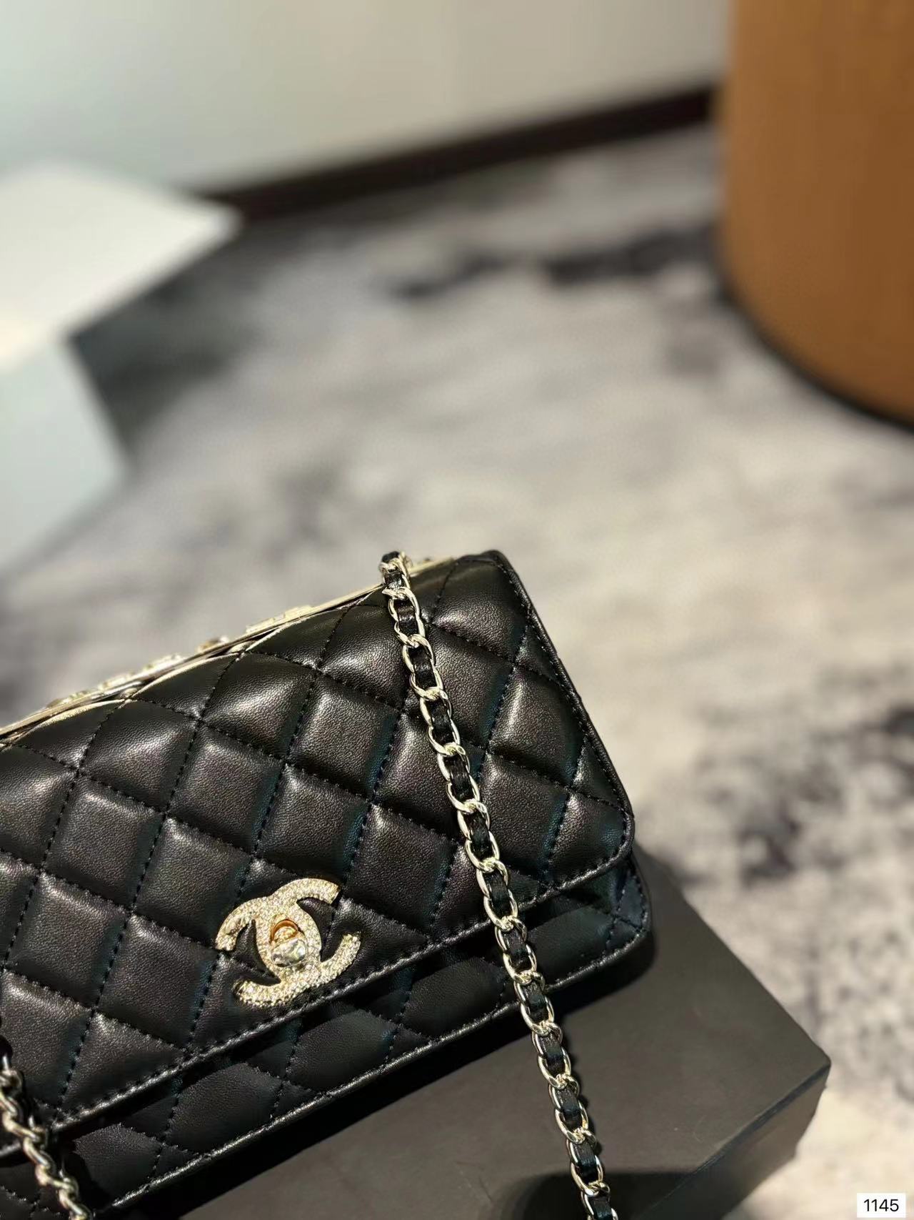 CHANE1 ダブルCチェーンショルダークロスボディバッグ【50％割引+送料無料】