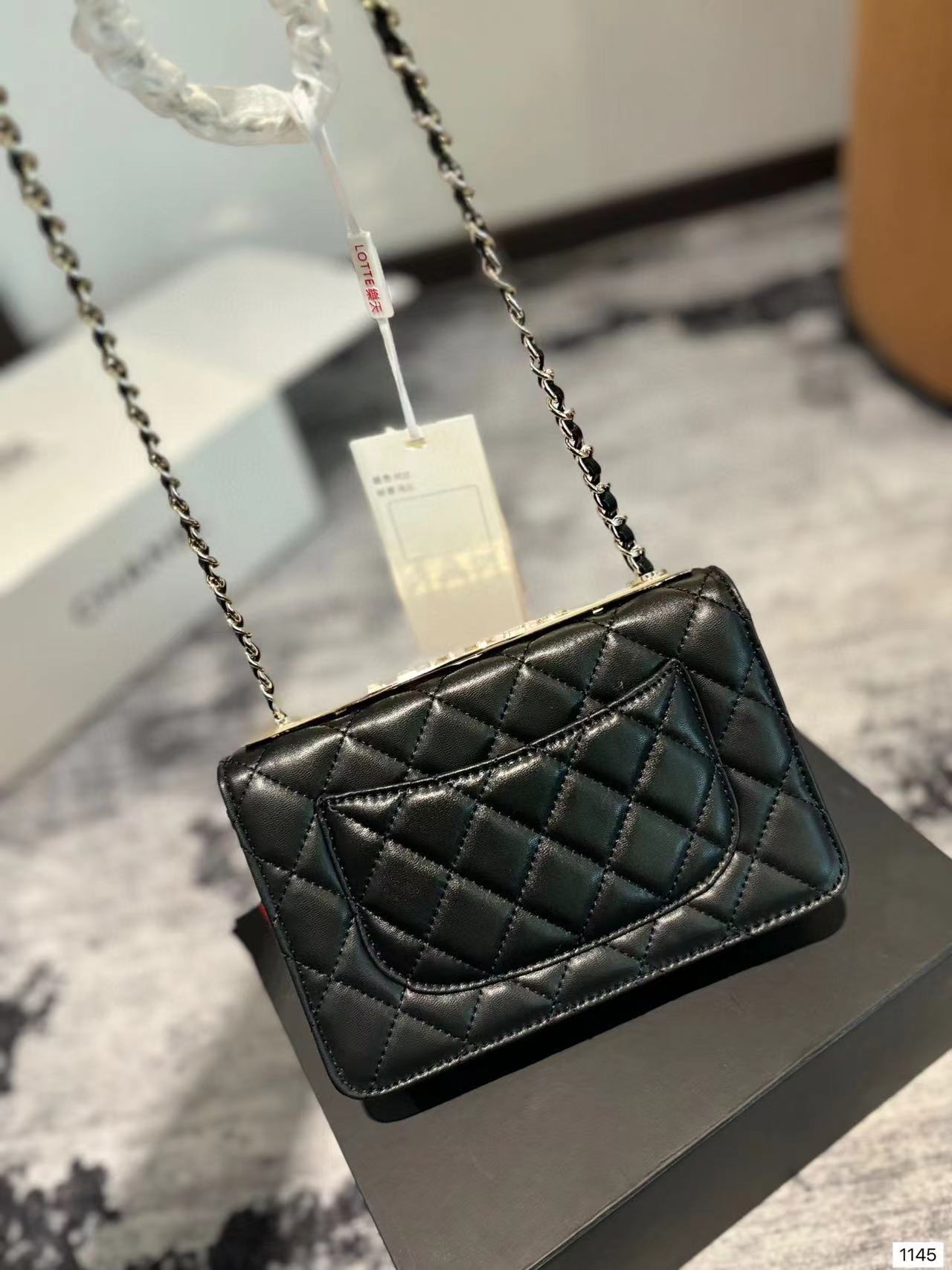 CHANE1 ダブルCチェーンショルダークロスボディバッグ【50％割引+送料無料】