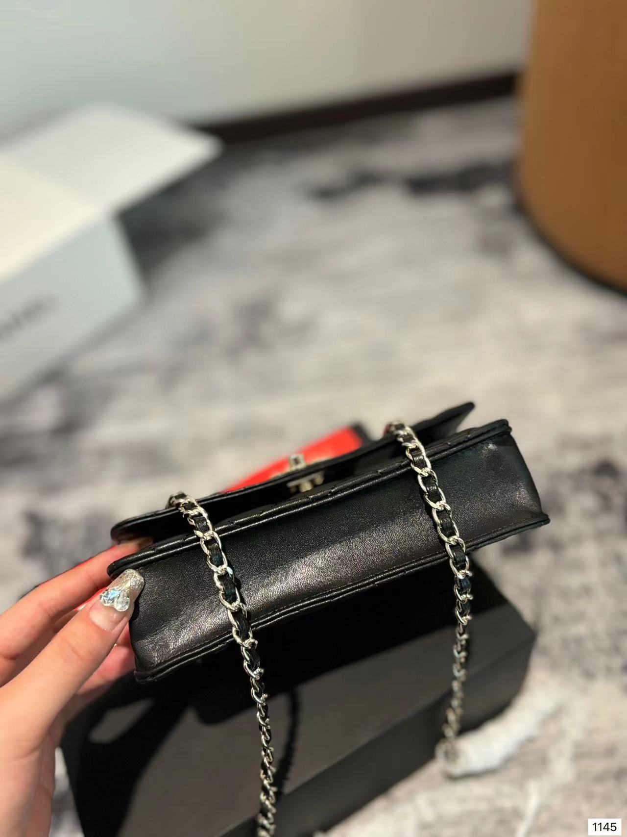 CHANE1 ダブルCチェーンショルダークロスボディバッグ【50％割引+送料無料】