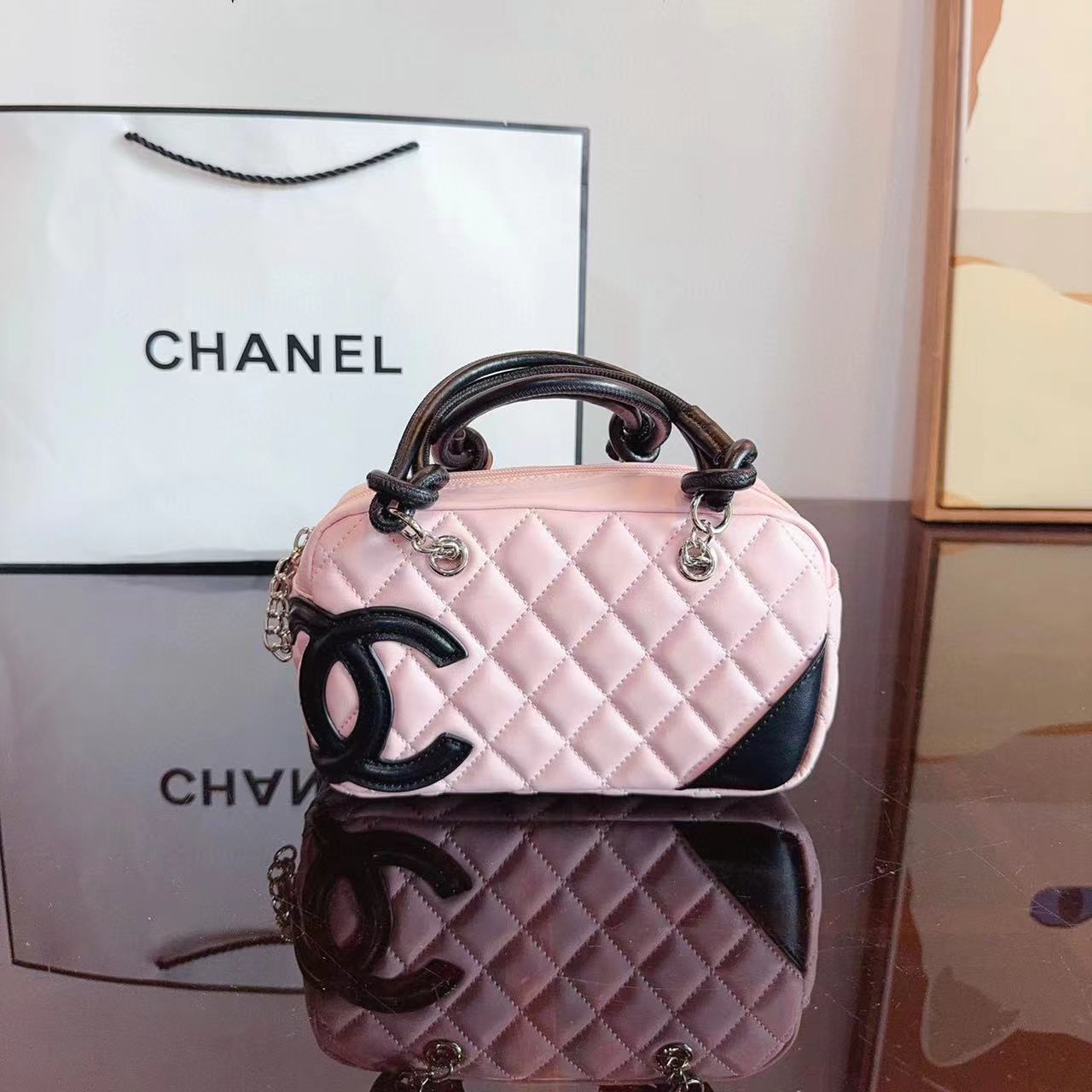 CHANE1 ダブルCロゴ ハンドバッグ【50％割引+送料無料】