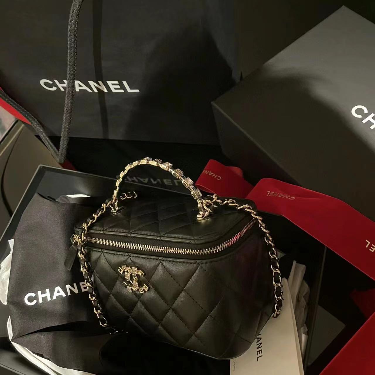 CHANE1 チェーンボックスハンドバッグ【50％割引+送料無料】