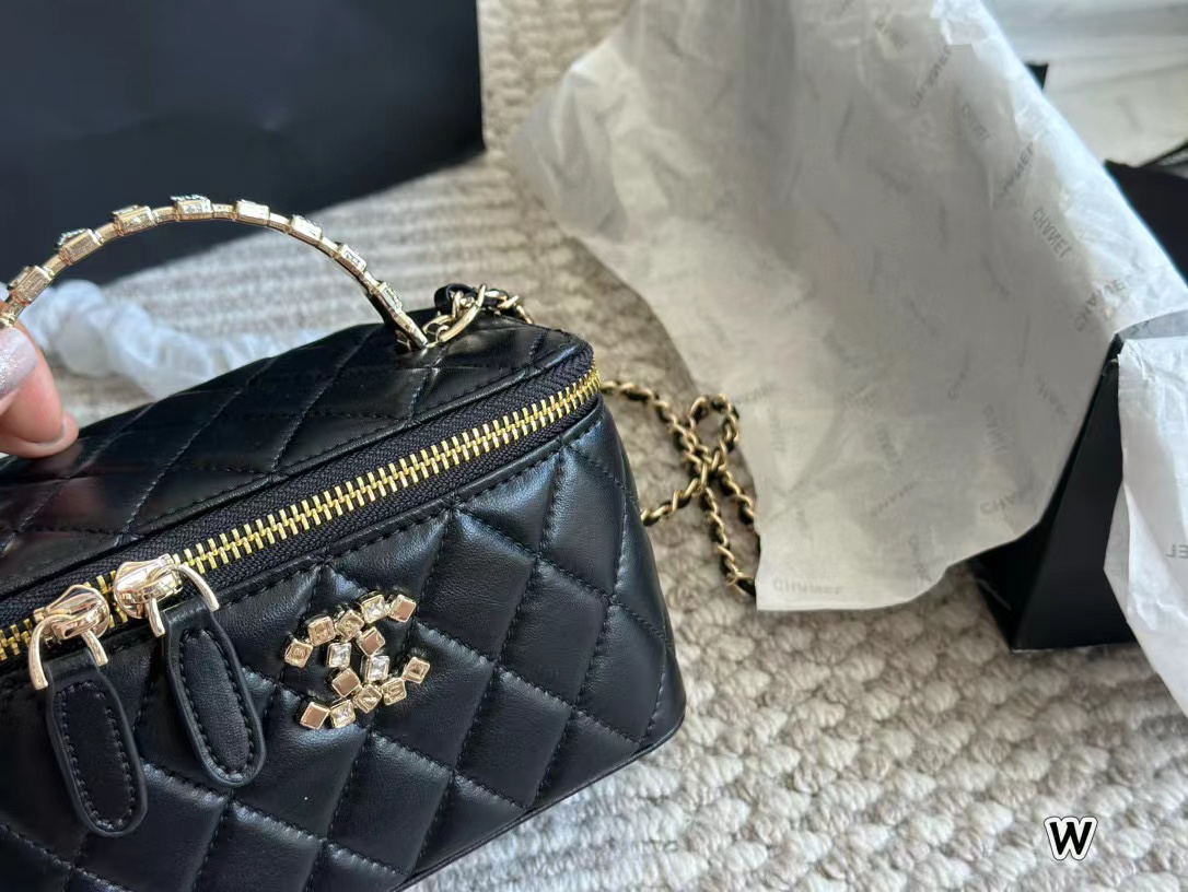 CHANE1 チェーンボックスハンドバッグ【50％割引+送料無料】