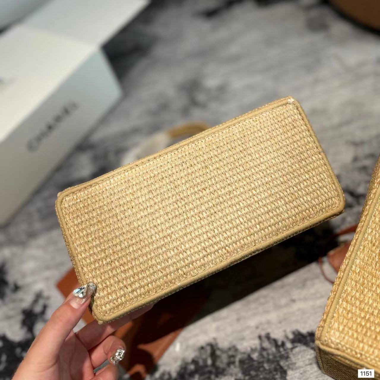 CEL1NE ラフィア織りビーチバッグ【50％割引+送料無料】