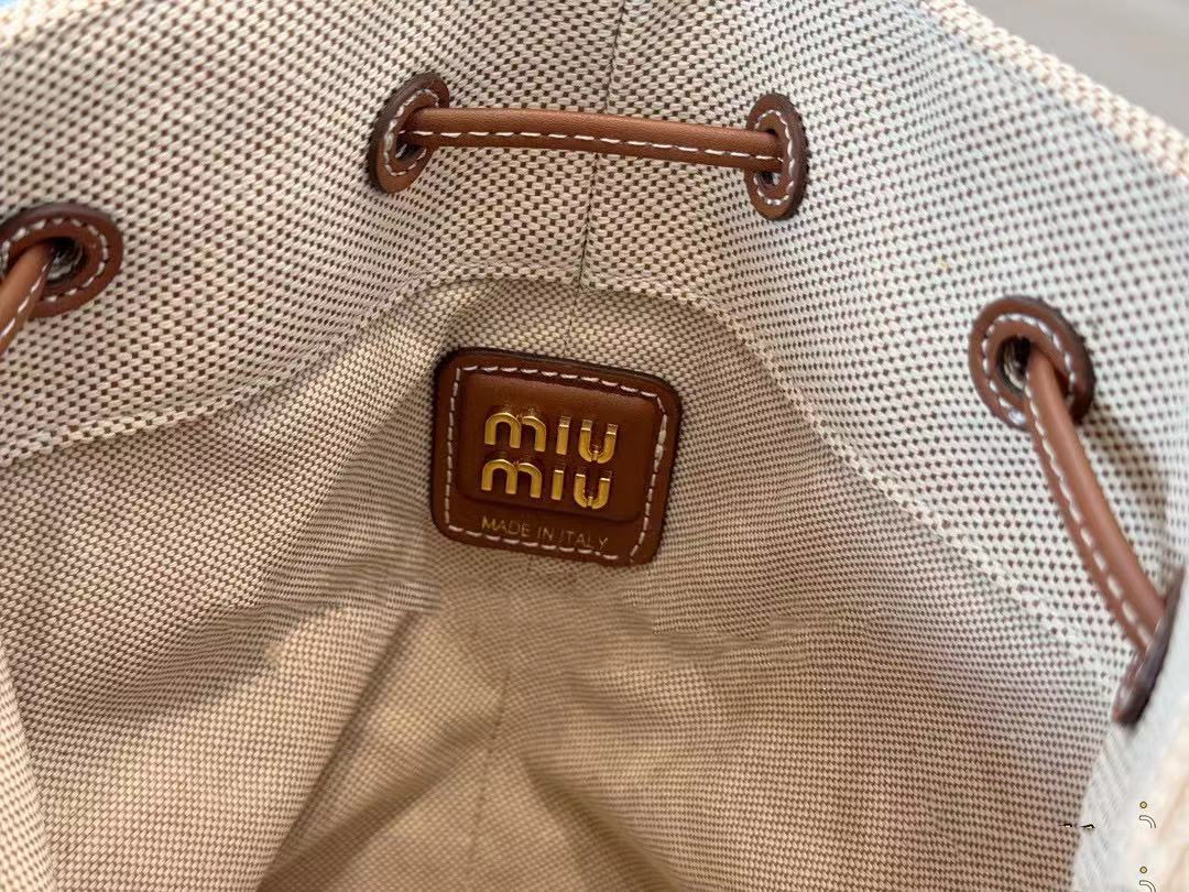 M1UM1U バケットバッグ【50％割引+送料無料】