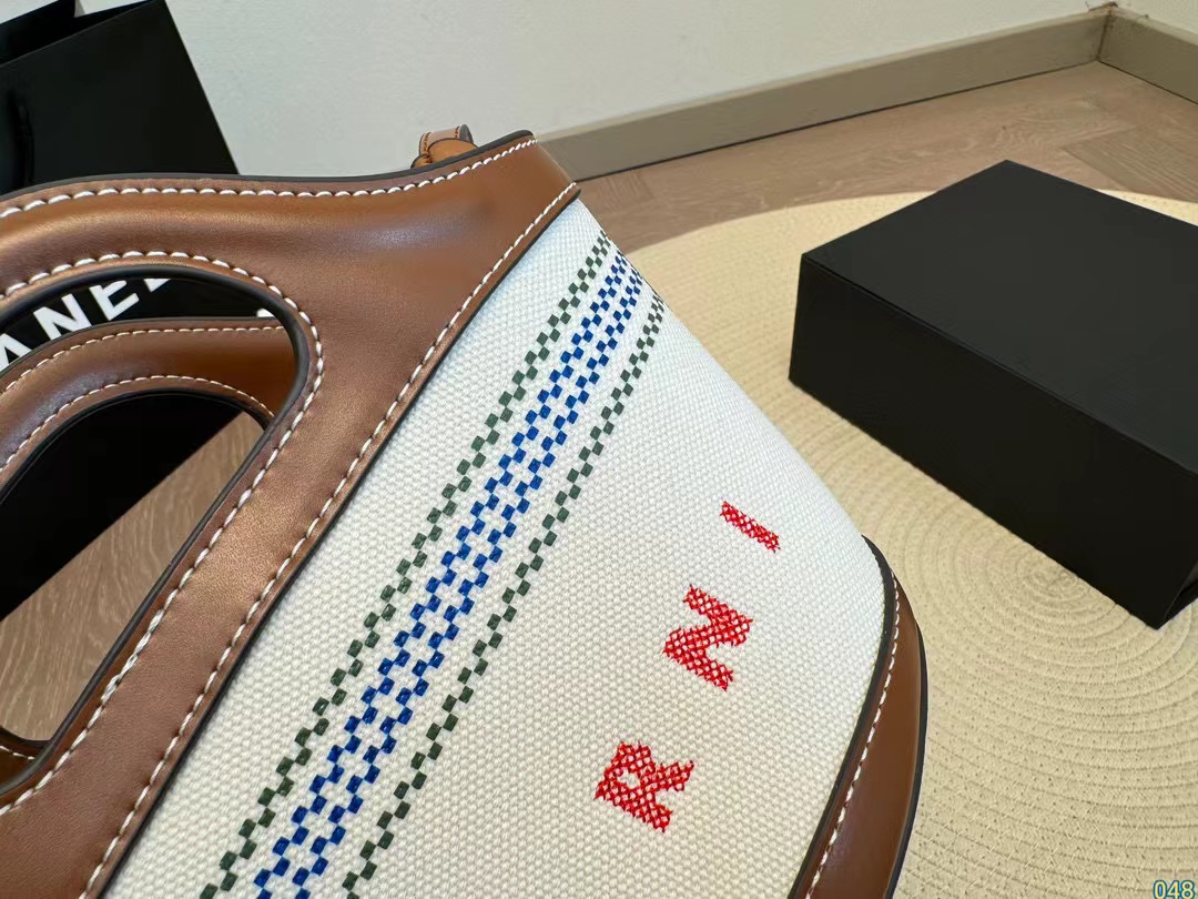 Marni かごハンドバッグ【50％割引+送料無料】