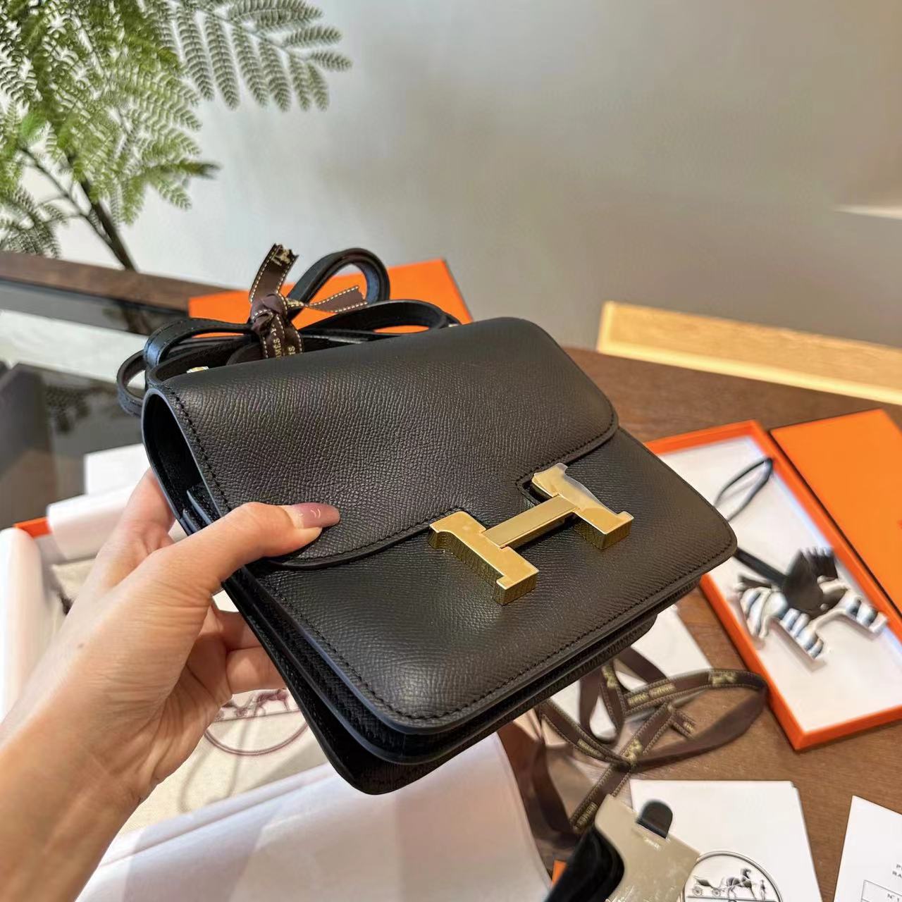 HERME5牛革ハンドバッグ【50％割引+送料無料】