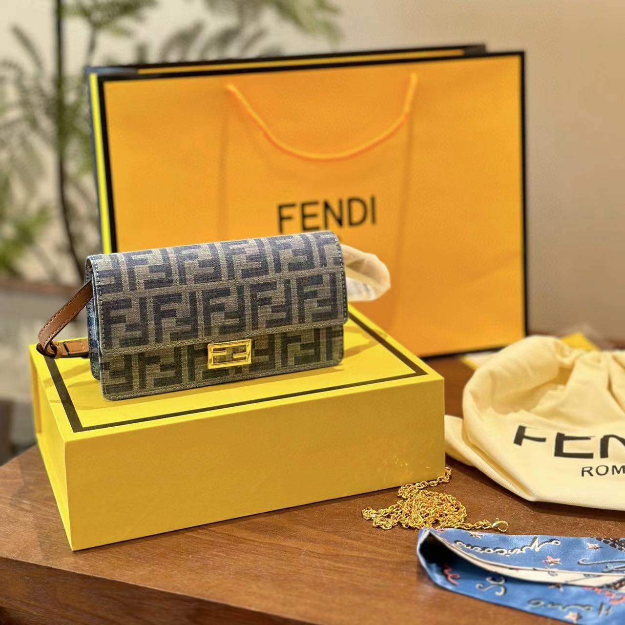 FEND1 FF デニムハンドバッグ【50％割引+送料無料】