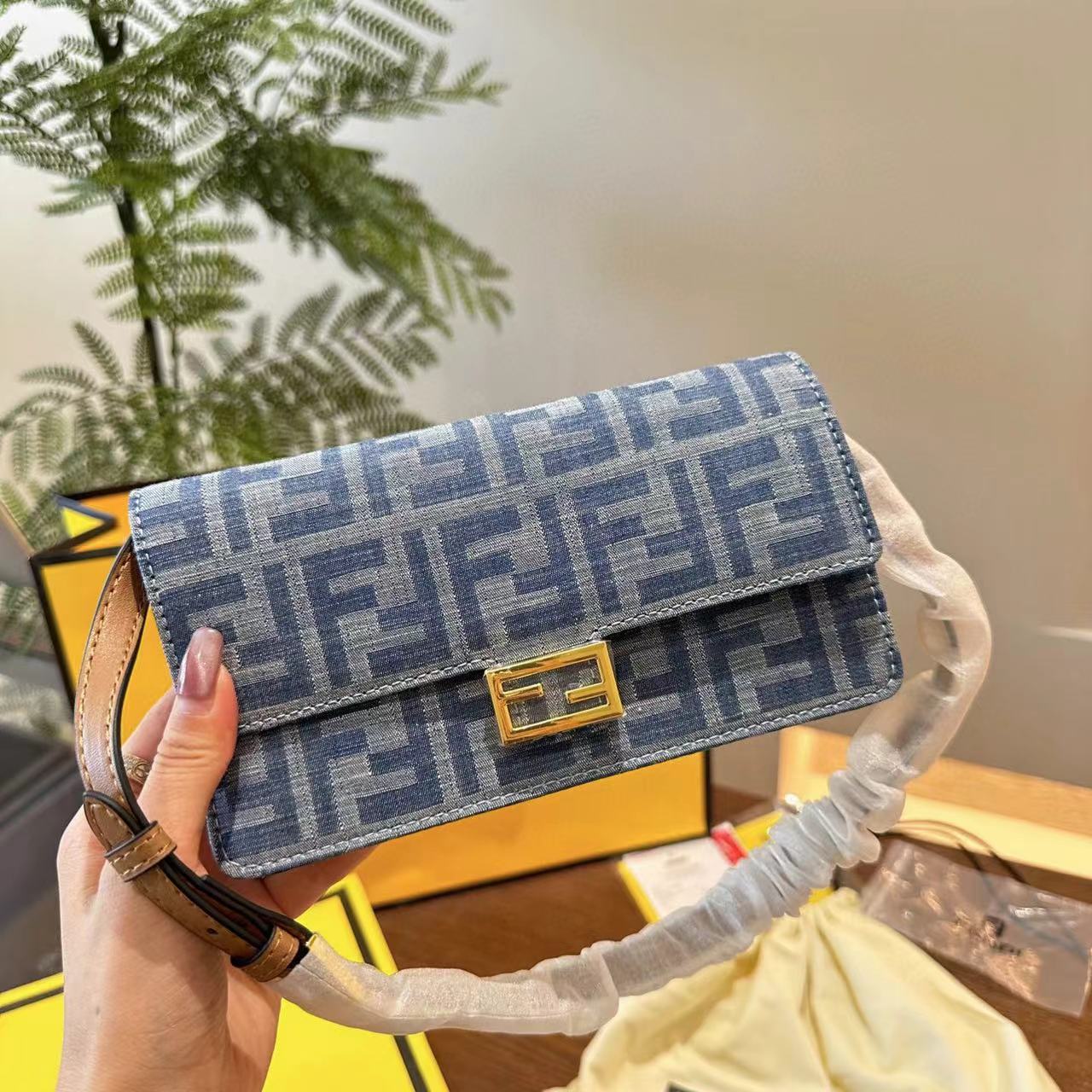 FEND1 FF デニムハンドバッグ【50％割引+送料無料】