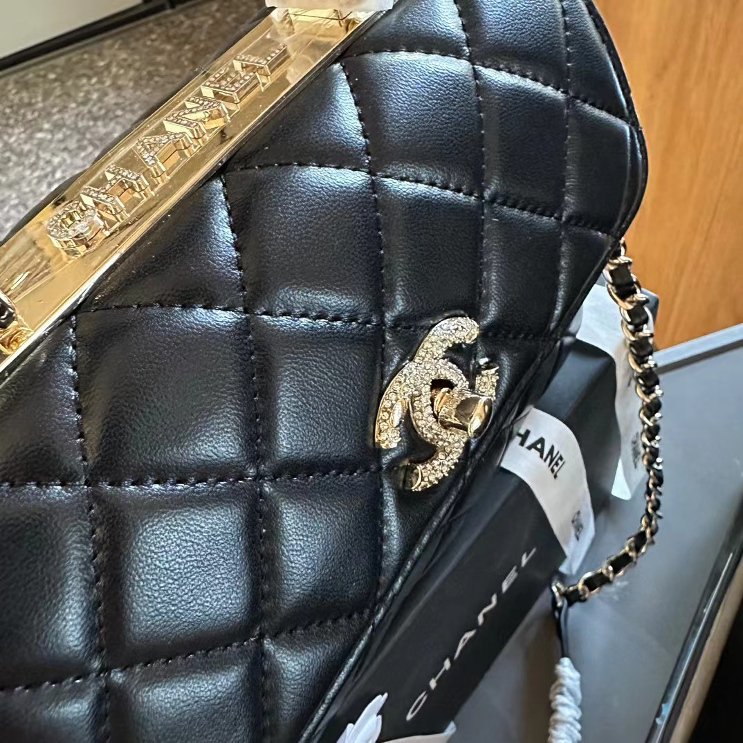 CHANE1 ブラックゴールド ハンドバッグ【50％割引+送料無料】