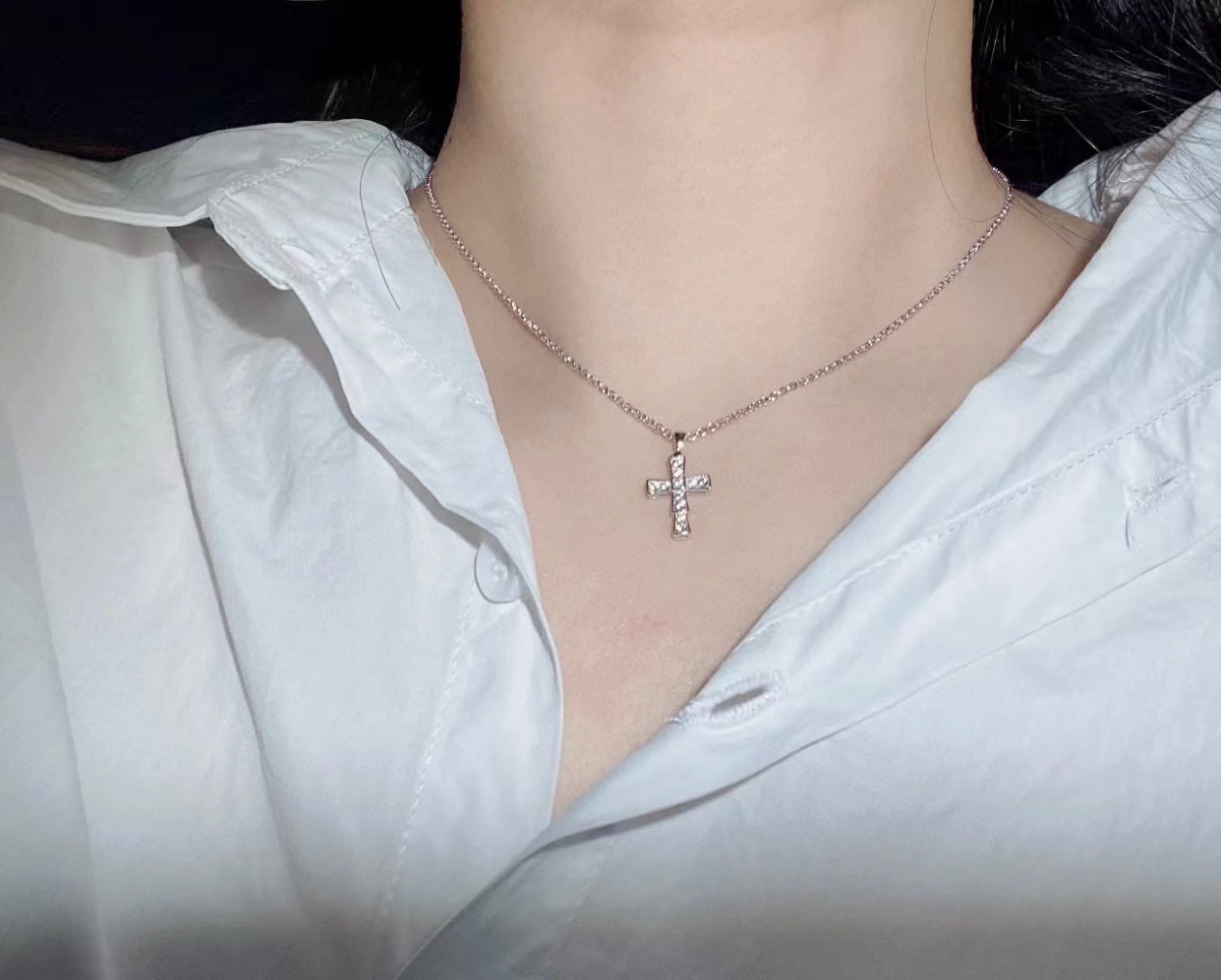 BVLGAR1 クロス ダイヤモンド ネックレス【50％割引+送料無料】