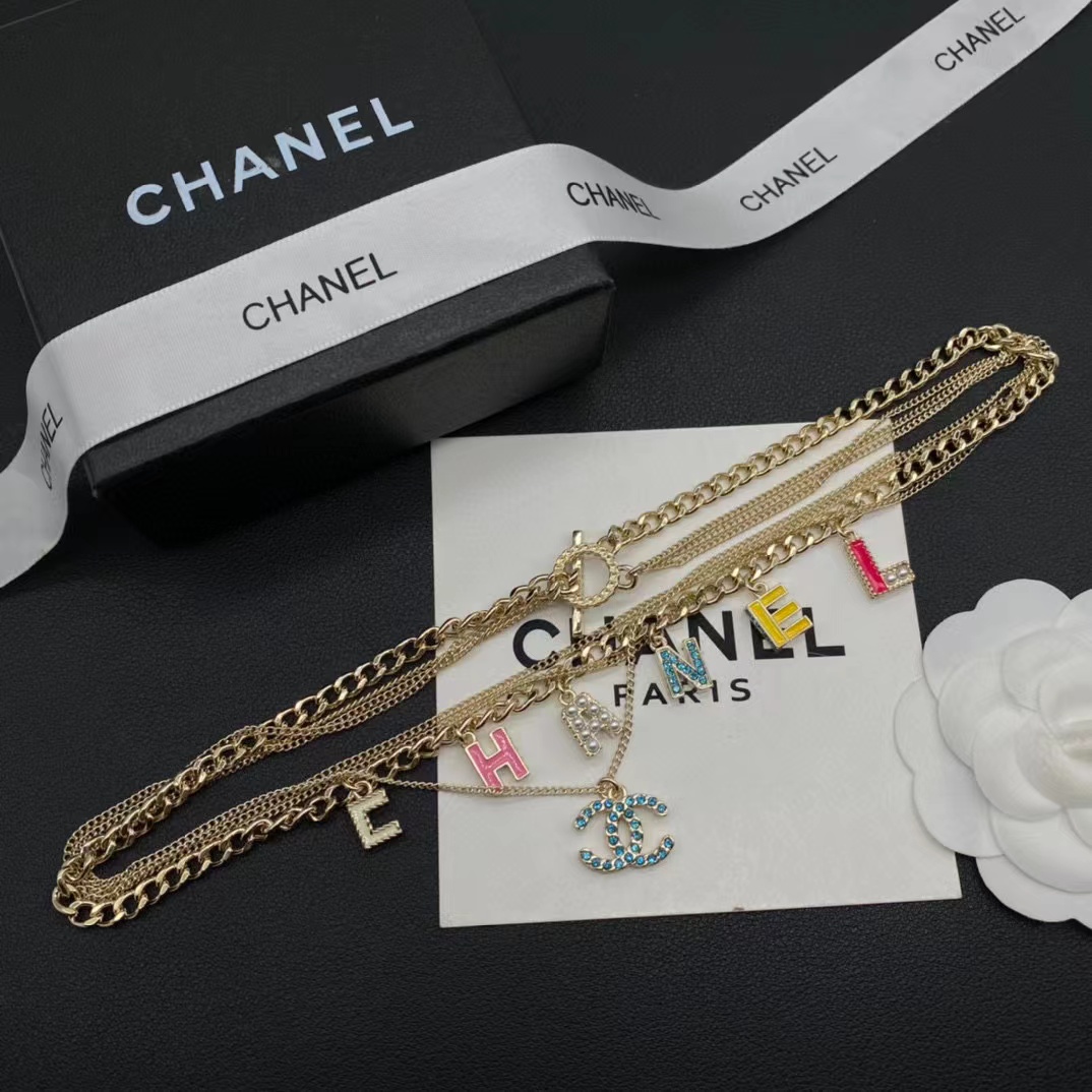 CHANE1 ダブルCカラーレターネックレス【50％割引+送料無料】