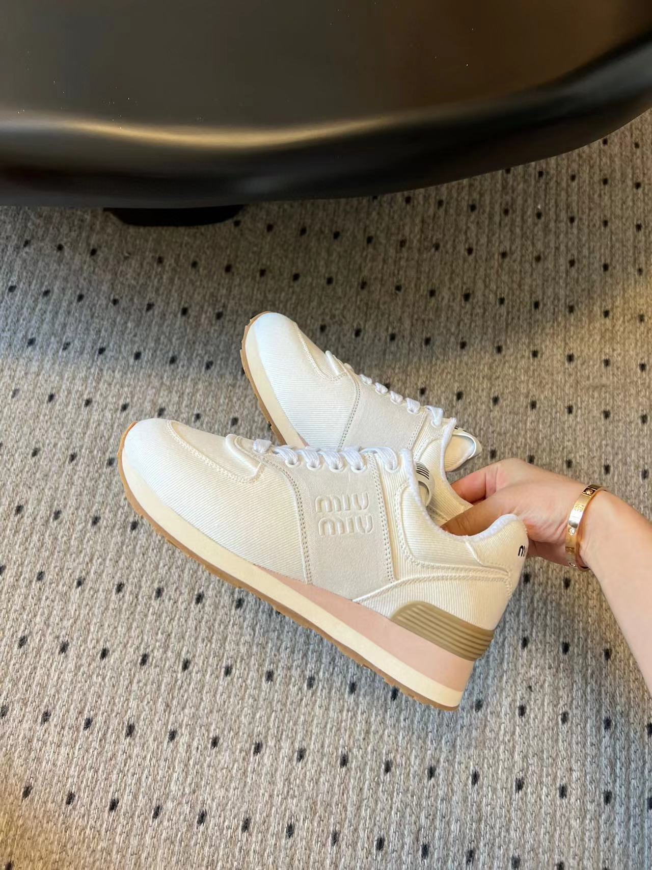 M1UM1U 高品質カジュアルスポーツシューズ【50％割引+送料無料】