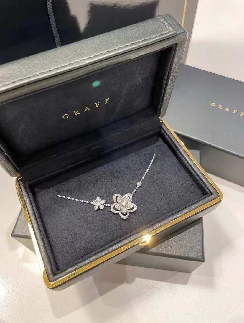 GRAFF ダイヤモンド 5フラワーネックレス【50％割引+送料無料】
