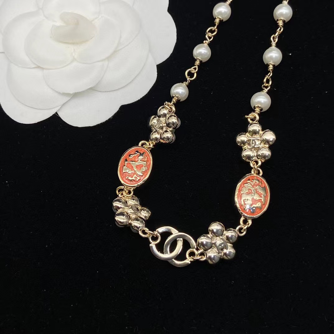 CHANE1 ダブルCロゴ ファイブフラワー ネックレス【50％割引+送料無料】