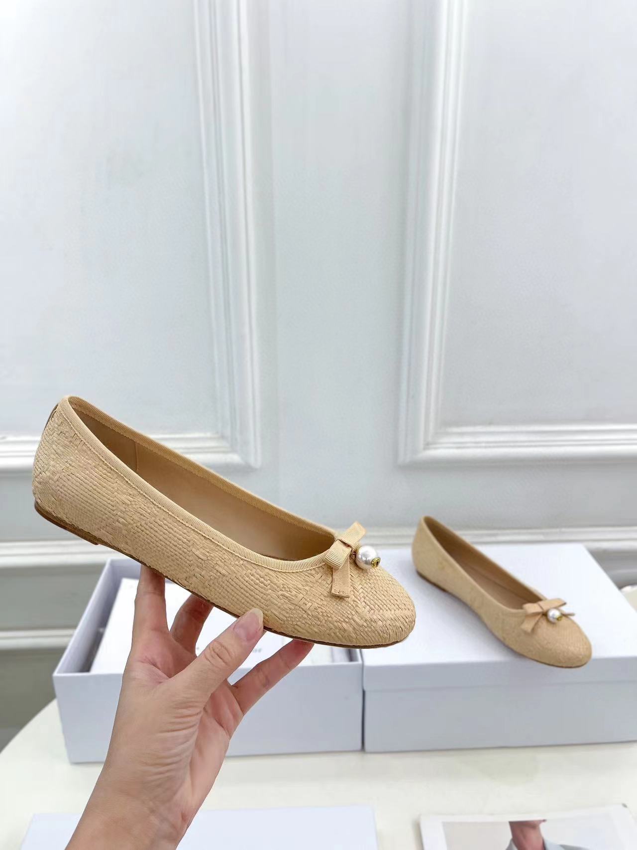 DI0R 高級パールフラットサンダル【50％割引+送料無料】