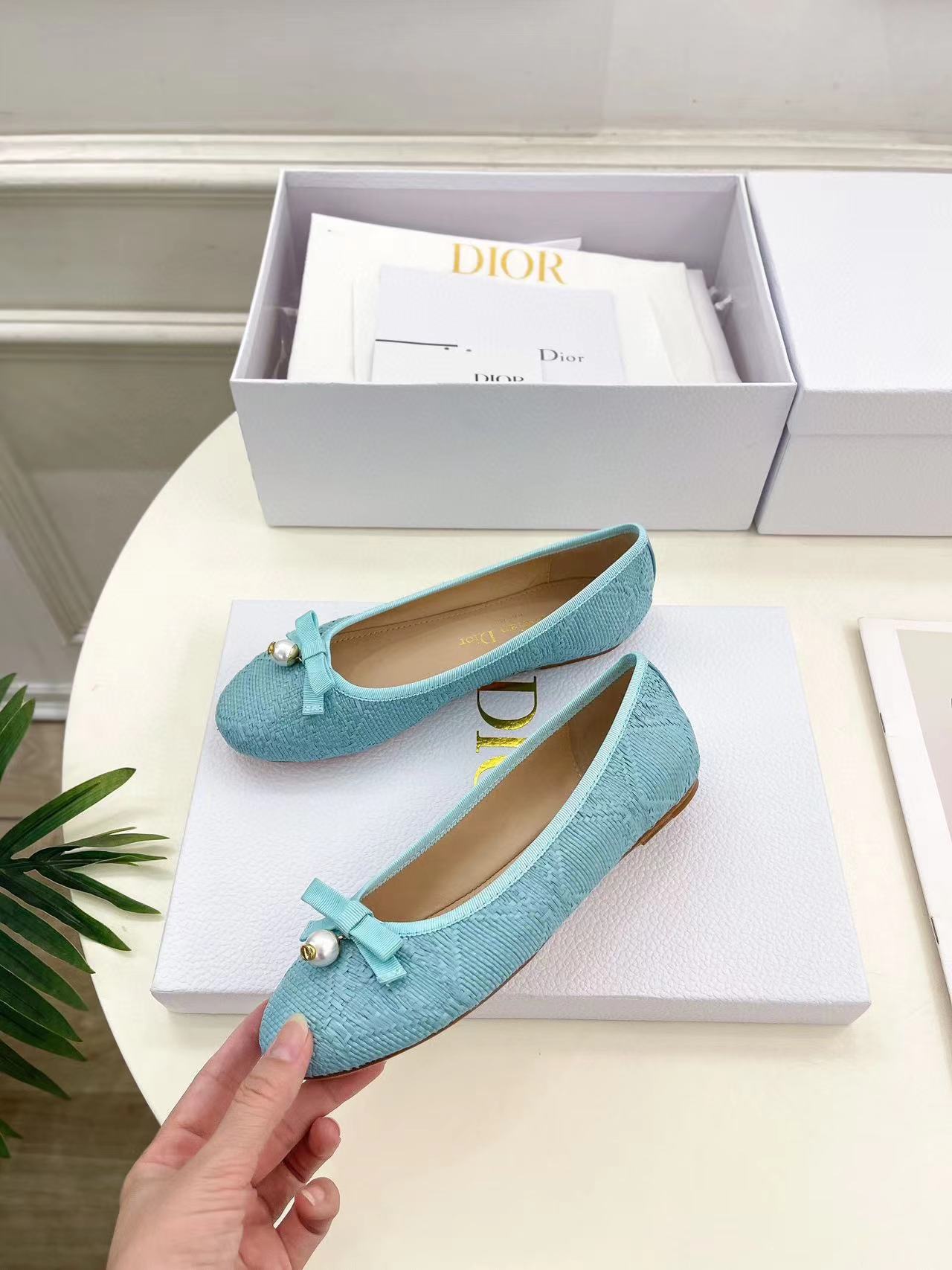 DI0R 高級パールフラットサンダル【50％割引+送料無料】