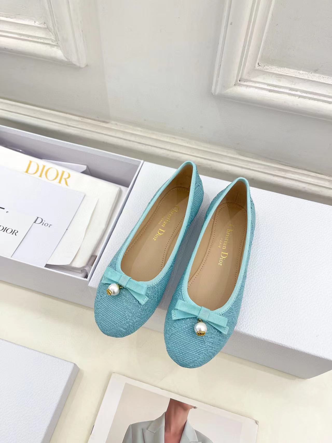 DI0R 高級パールフラットサンダル【50％割引+送料無料】