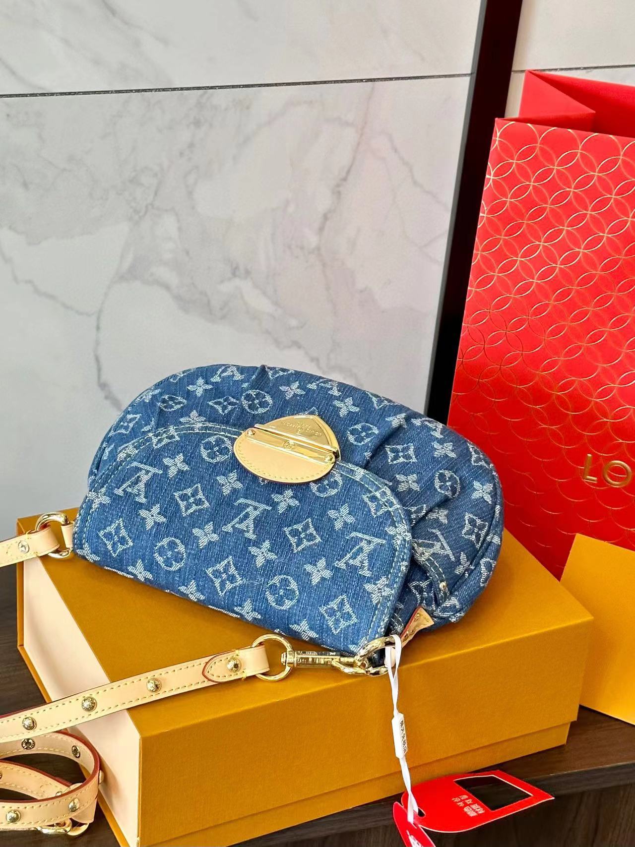 LVデニム脇バッグ【50％割引+送料無料】