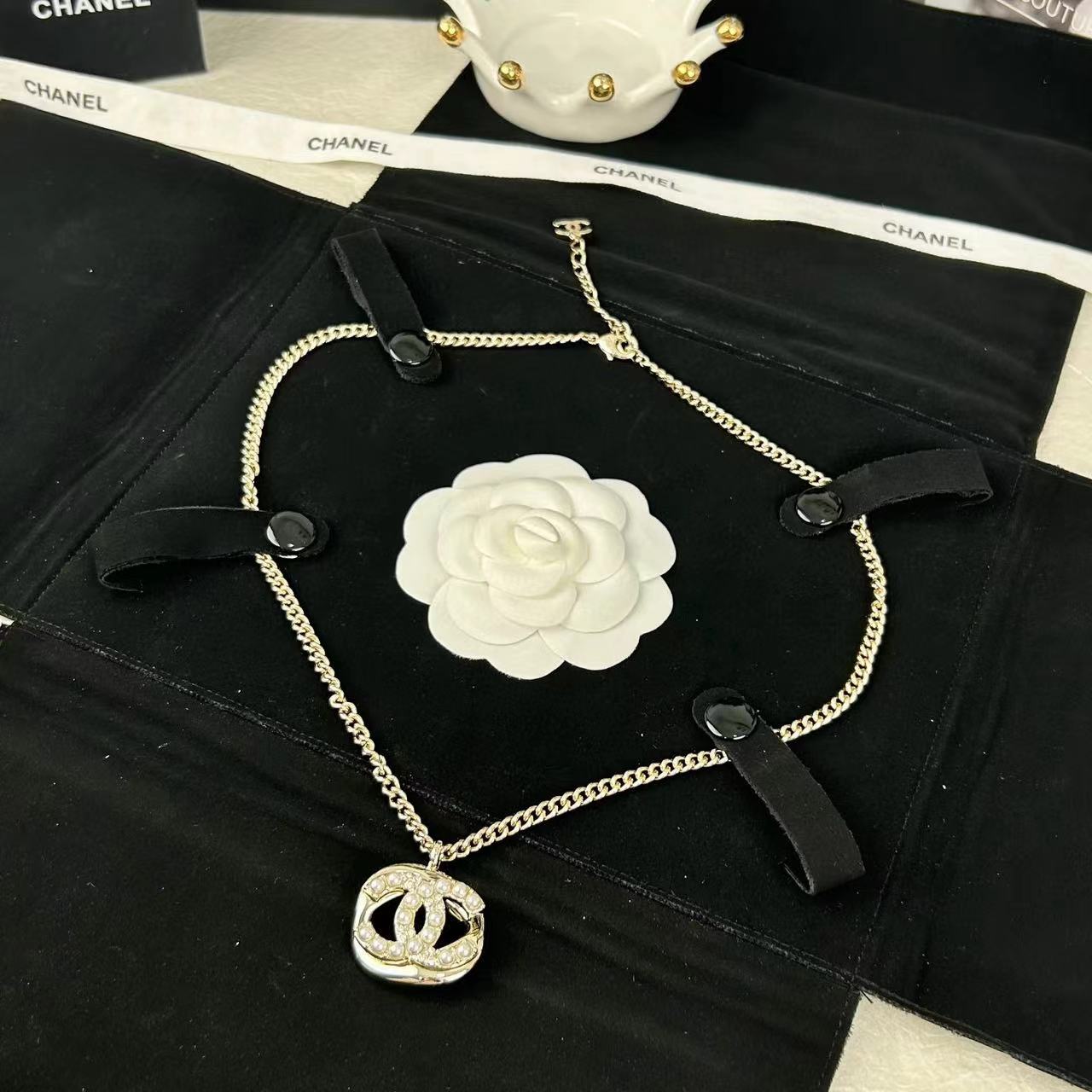 CHANE1 スクエア ダブルC パールネックレス【50％割引+送料無料】