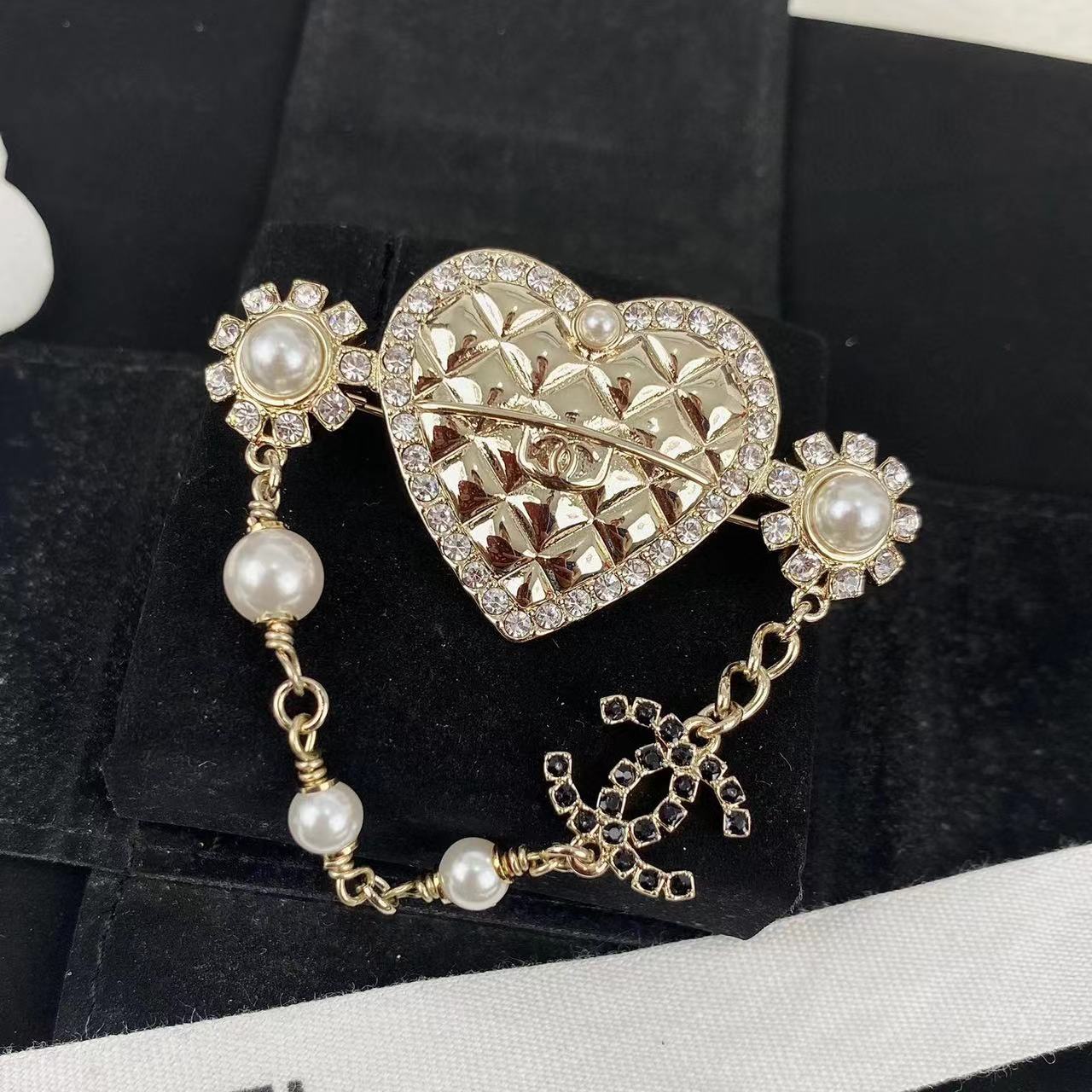 CHANE1 ハートパールブレスレット【50％割引+送料無料】