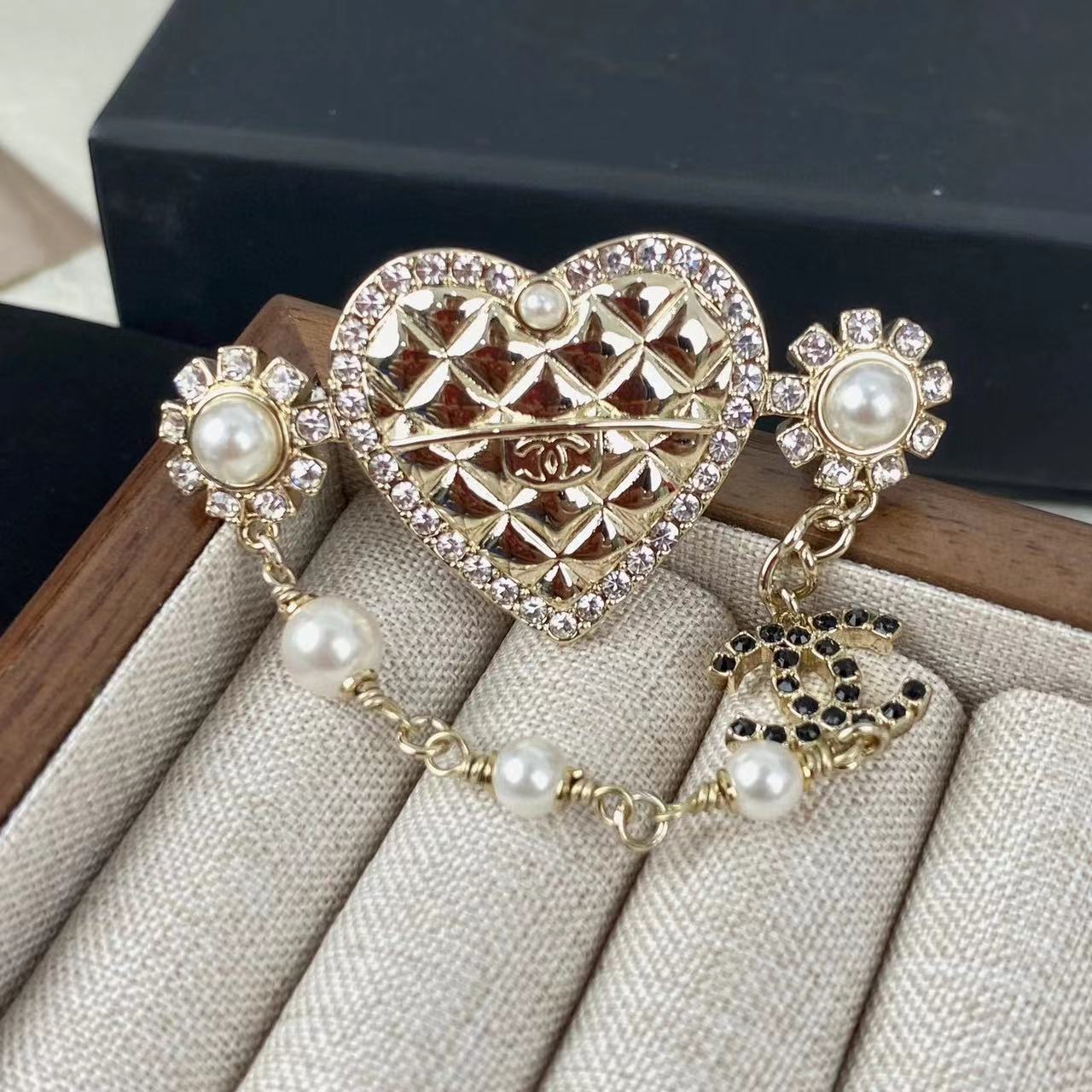 CHANE1 ハートパールブレスレット【50％割引+送料無料】