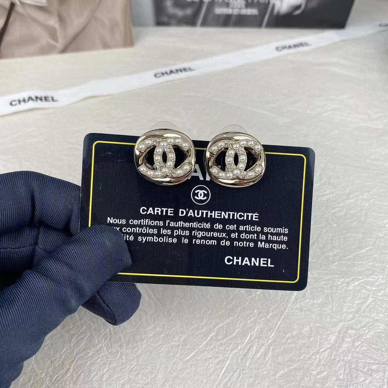 CHANE1 ダブル C パール スタッド ピアス【50％割引+送料無料】