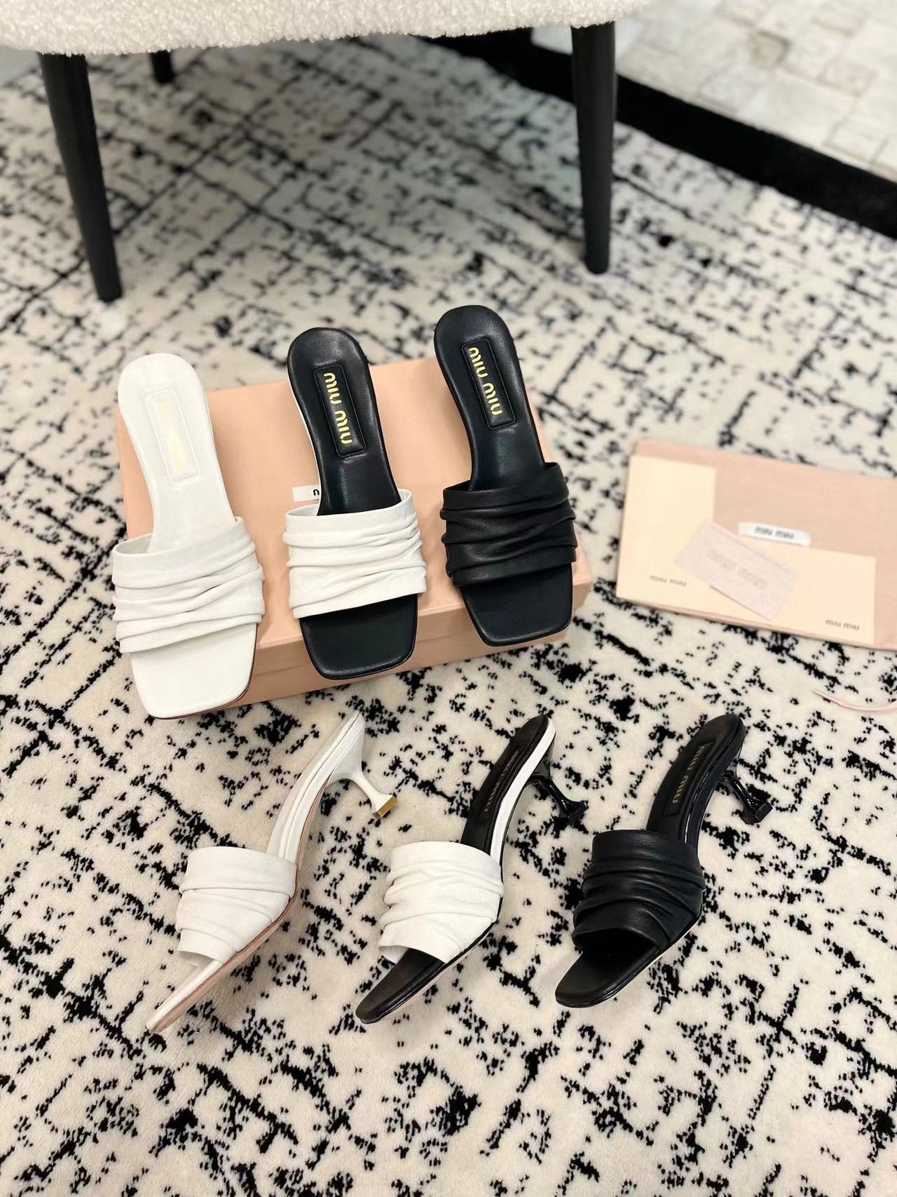 M1UM1U 高品質プリーツハイヒールスリッパ【50％割引+送料無料】