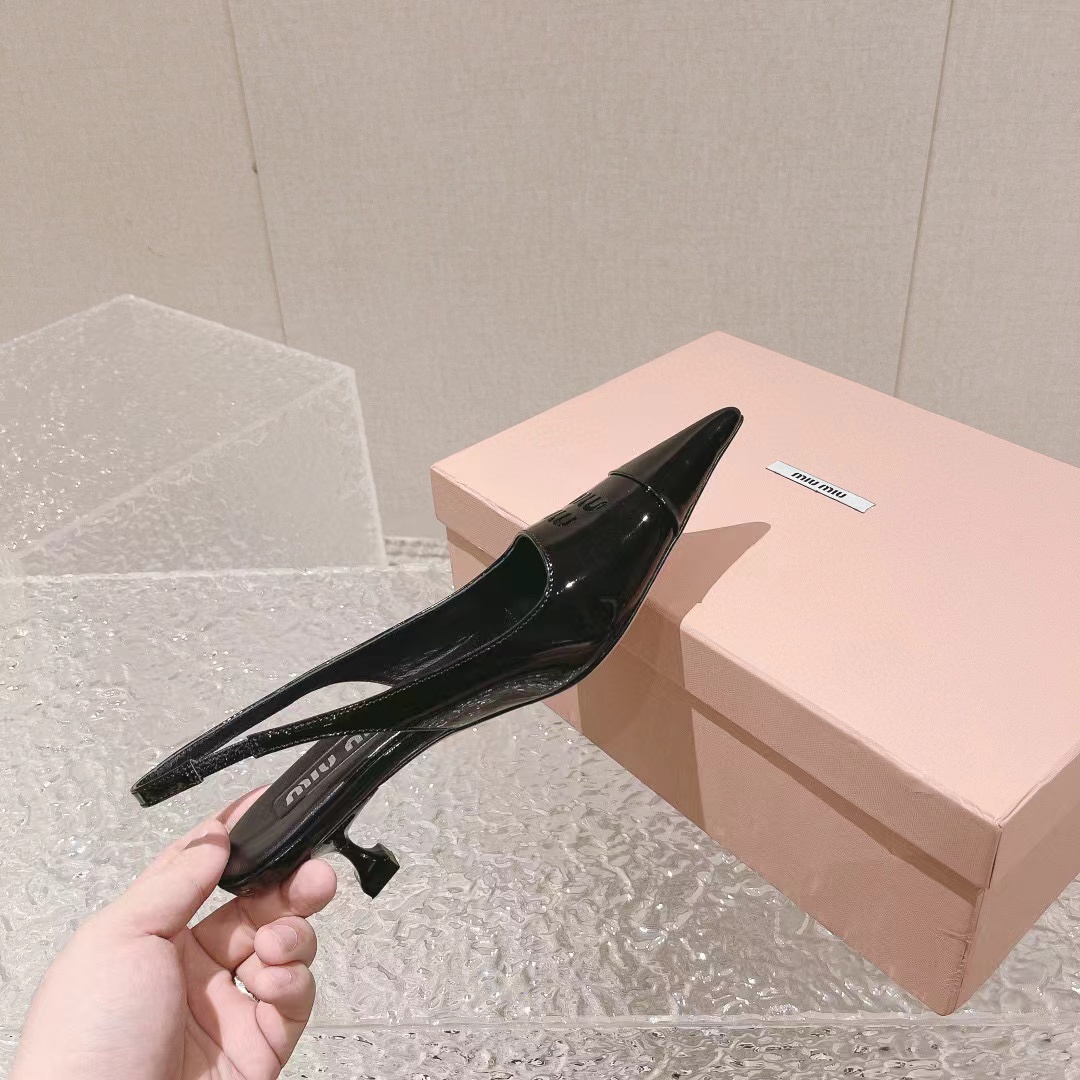 M1UM1U 高品質メリージェーン ポインテッドトゥ ハイヒール【50％割引+送料無料】