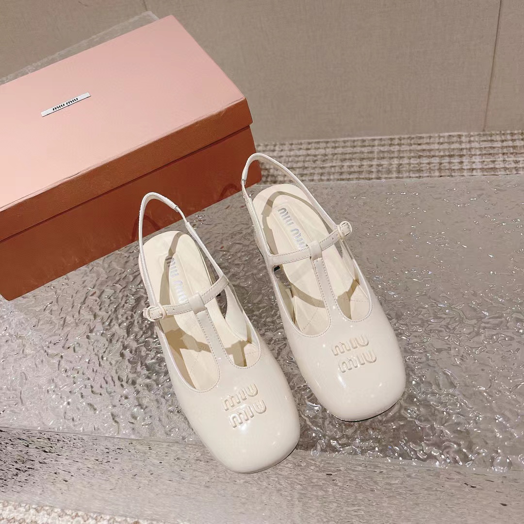 M1UM1U 高品質メリージェーン ローヒール【50％割引+送料無料】