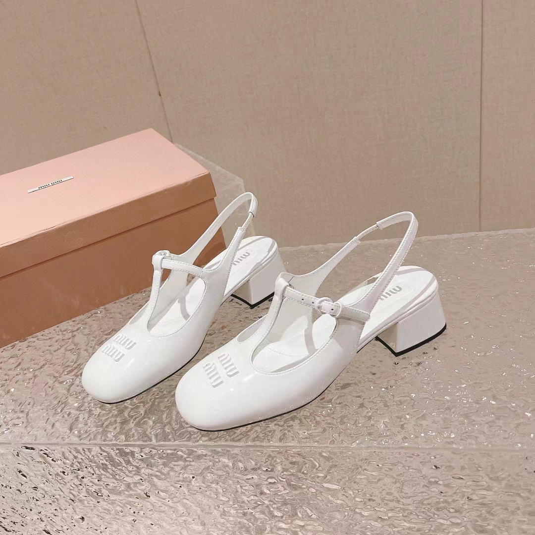 M1UM1U 高品質メリージェーン ローヒール【50％割引+送料無料】