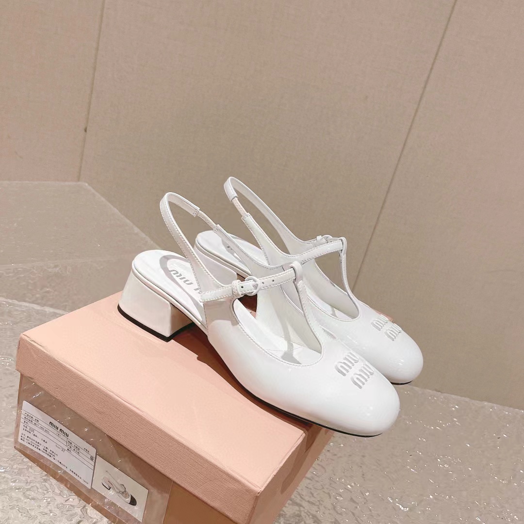 M1UM1U 高品質メリージェーン ローヒール【50％割引+送料無料】