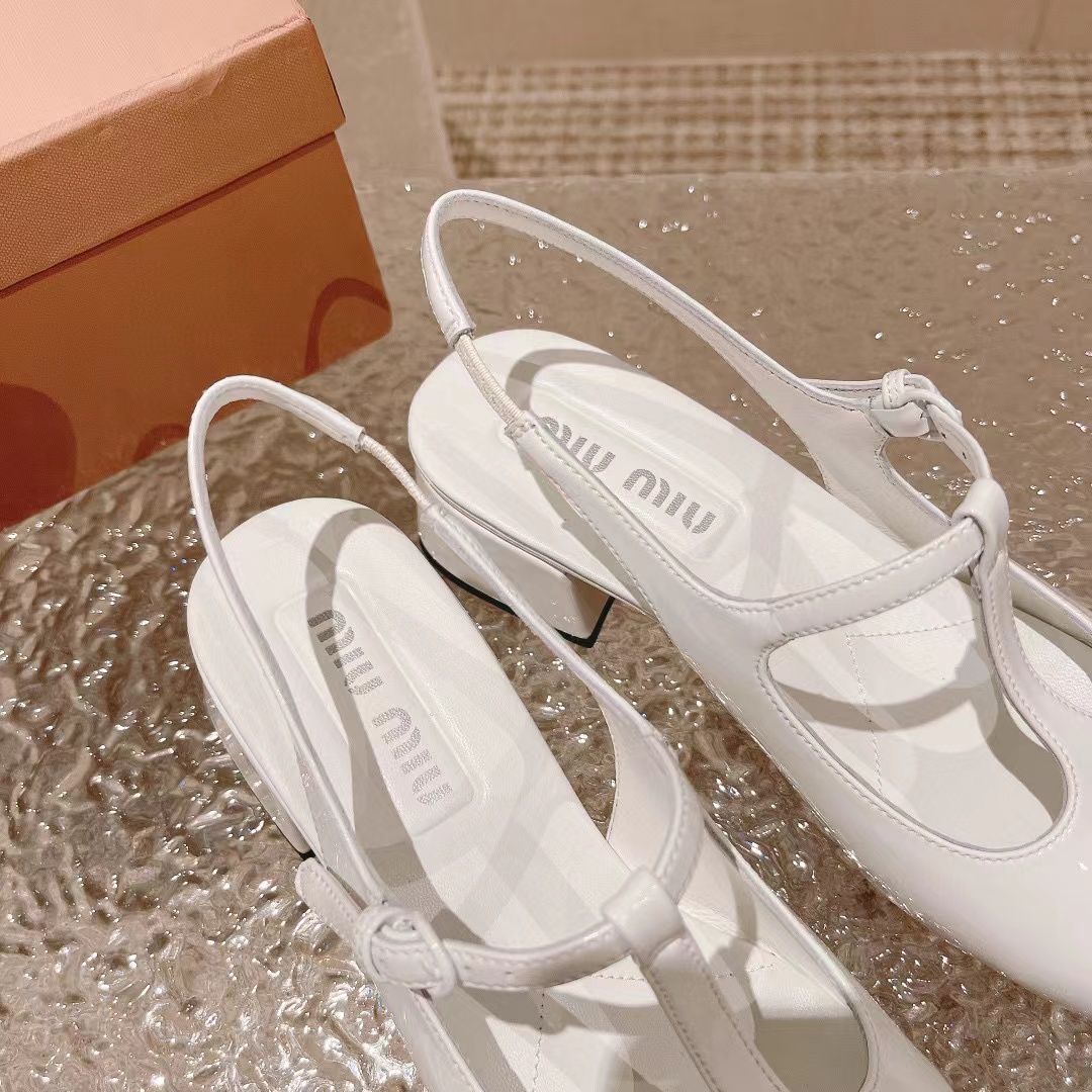 M1UM1U 高品質メリージェーン ローヒール【50％割引+送料無料】