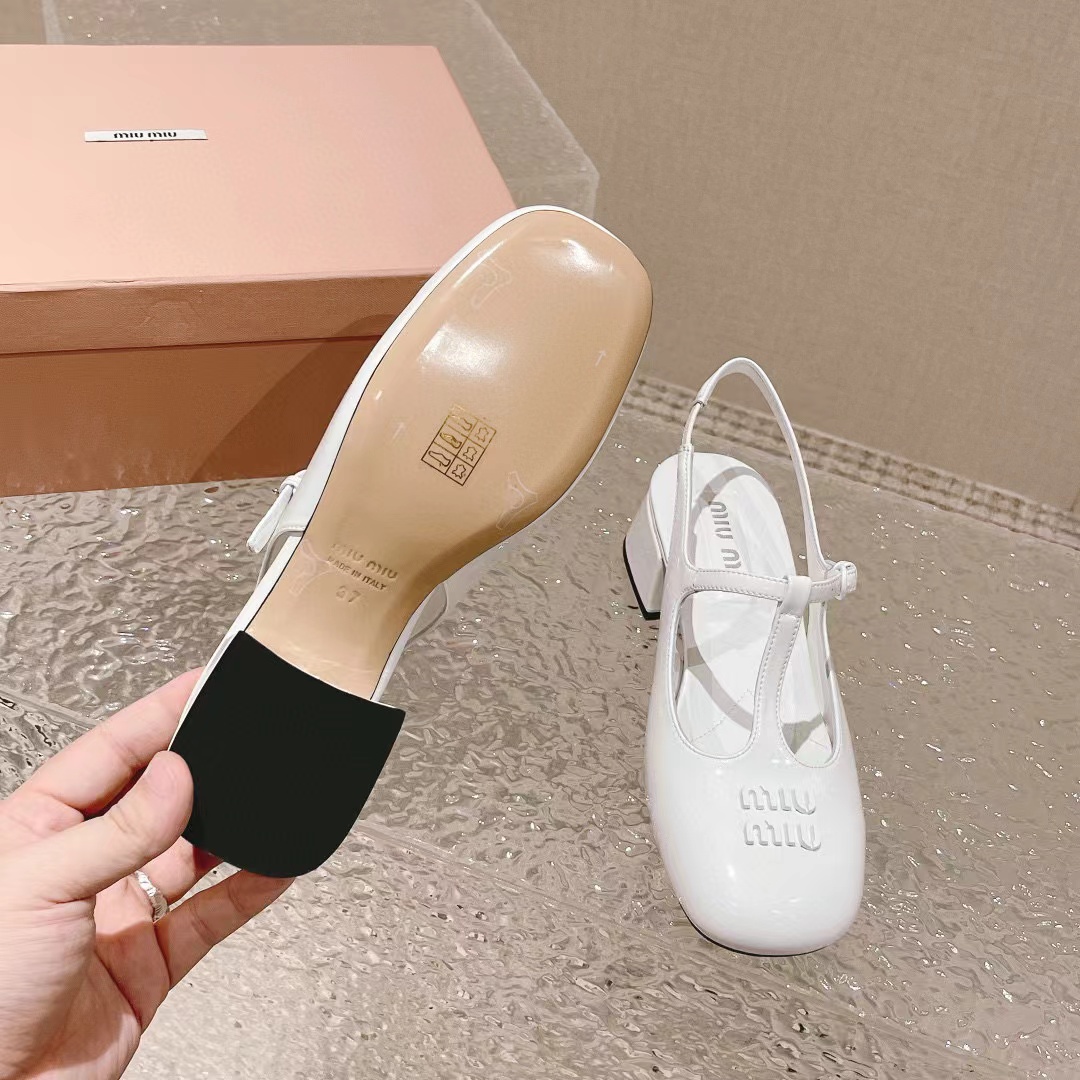 M1UM1U 高品質メリージェーン ローヒール【50％割引+送料無料】