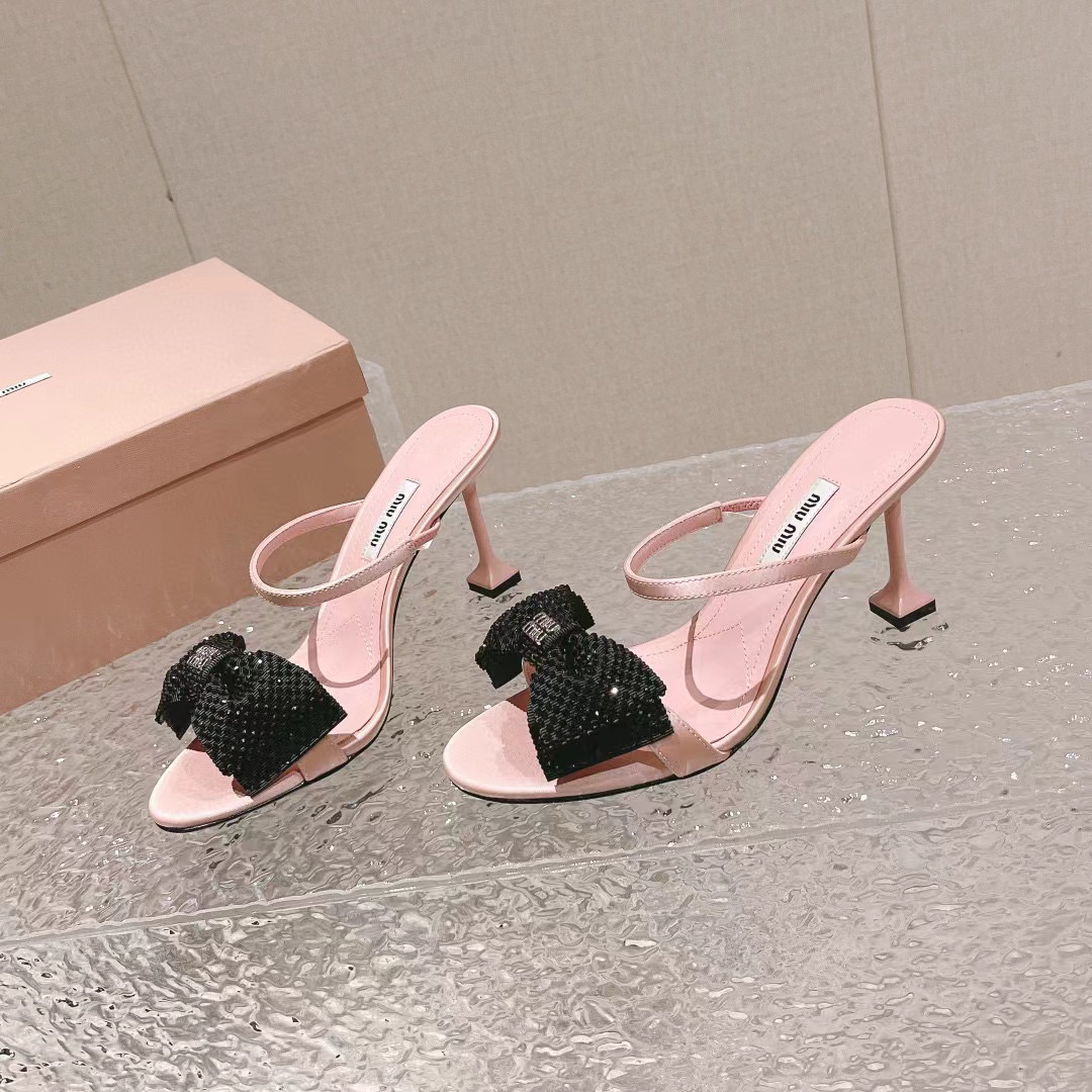 M1UM1U 高品質ダイヤモンドボウハイヒール【50％割引+送料無料】