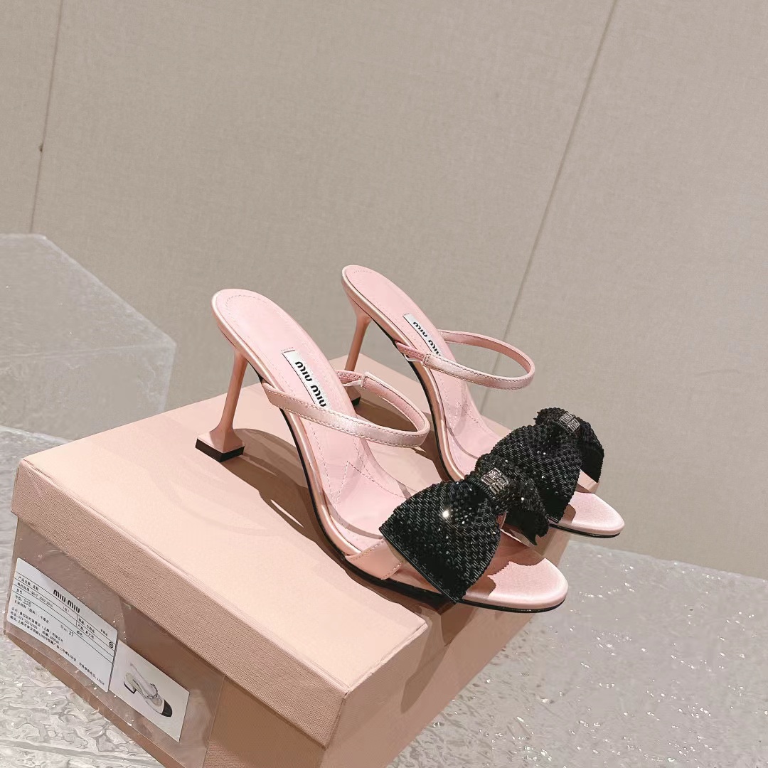 M1UM1U 高品質ダイヤモンドボウハイヒール【50％割引+送料無料】