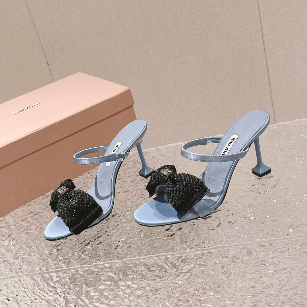 M1UM1U 高品質ダイヤモンドボウハイヒール【50％割引+送料無料】