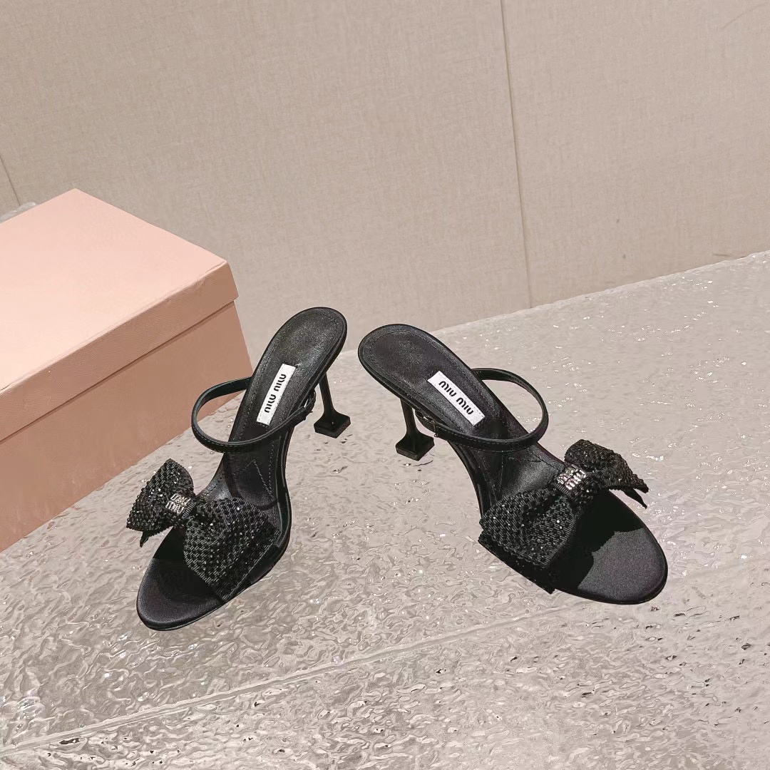 M1UM1U 高品質ダイヤモンドボウハイヒール【50％割引+送料無料】