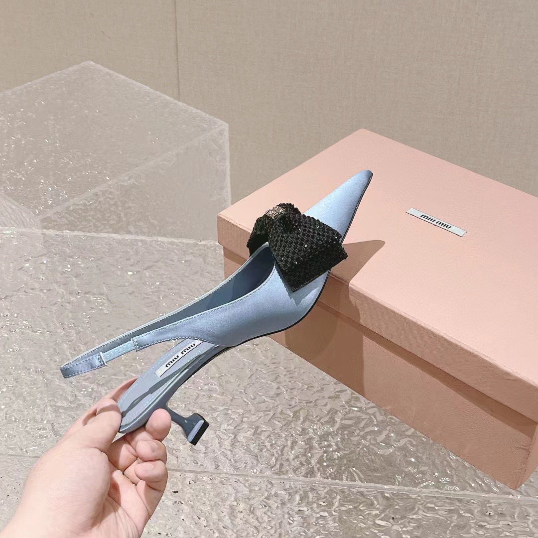 M1UM1U 高品質ポインテッドトゥボウハイヒール【50％割引+送料無料】