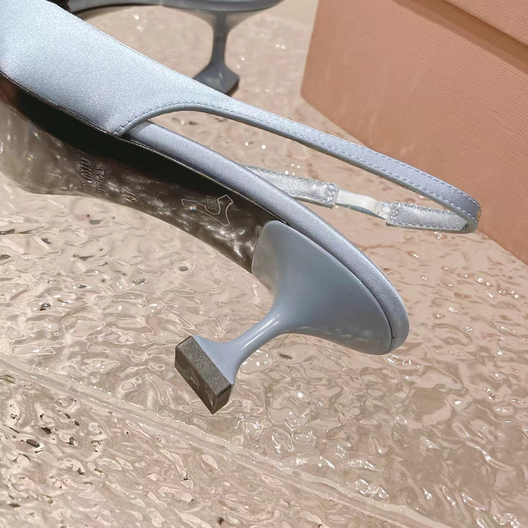 M1UM1U 高品質ポインテッドトゥボウハイヒール【50％割引+送料無料】